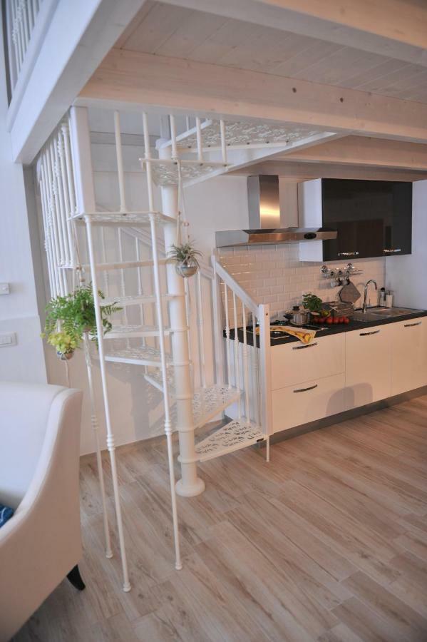 הוילה מונופולי Casa Tra Borgo E Mare מראה חיצוני תמונה