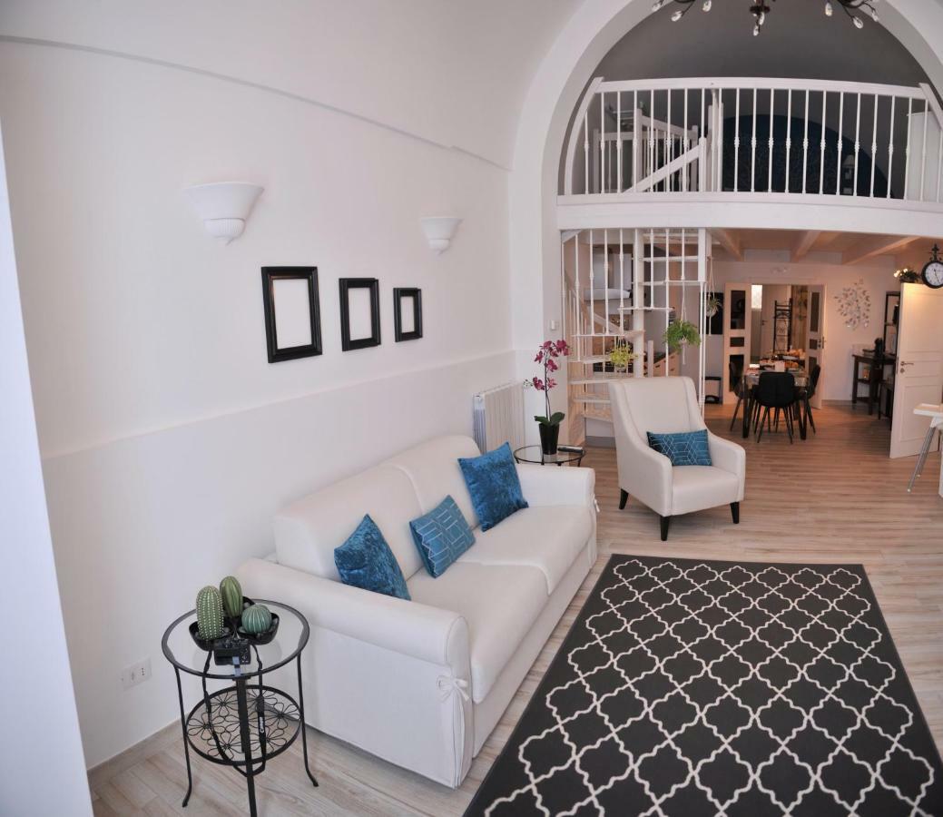 הוילה מונופולי Casa Tra Borgo E Mare מראה חיצוני תמונה