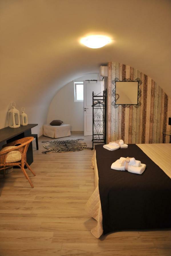הוילה מונופולי Casa Tra Borgo E Mare מראה חיצוני תמונה